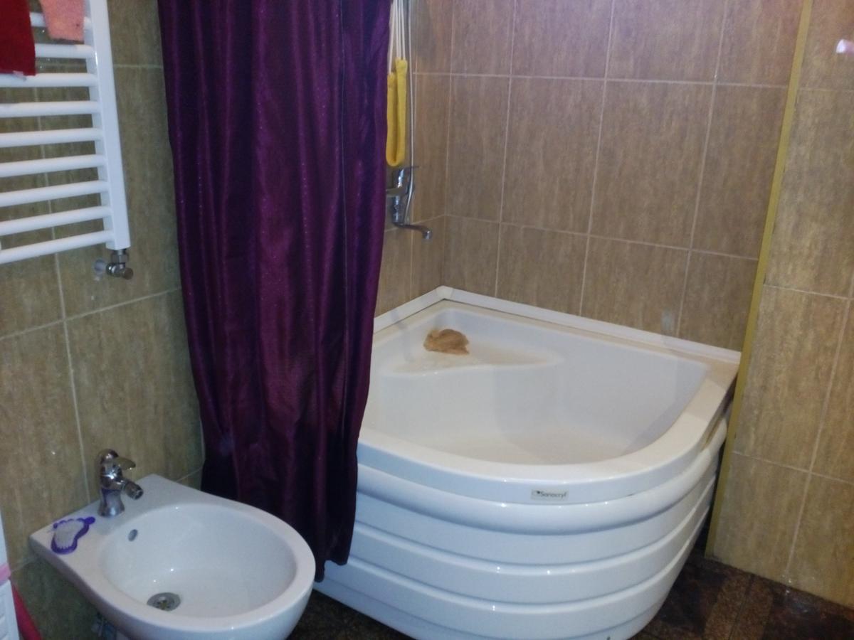 Chavchavadze 21 *